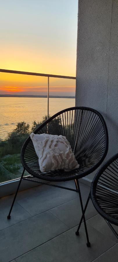 Golden Mirage Sunset Apartment Mamaia Esterno foto