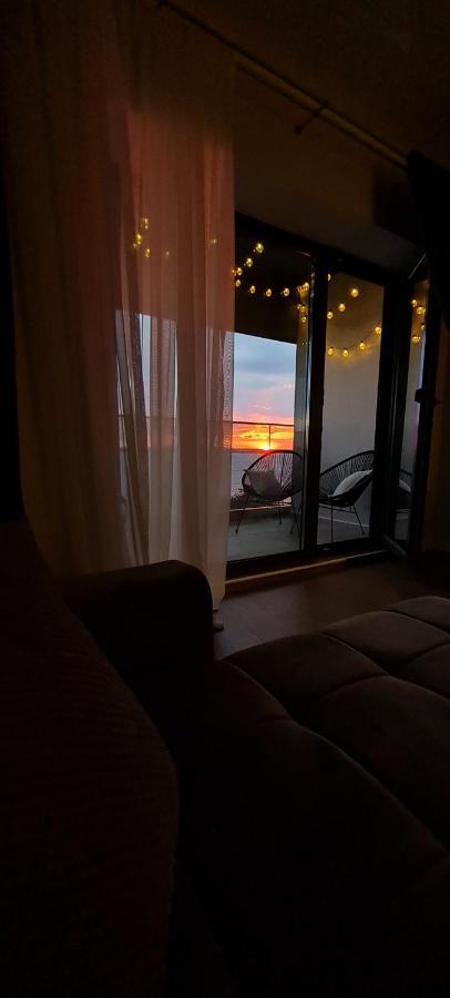 Golden Mirage Sunset Apartment Mamaia Esterno foto