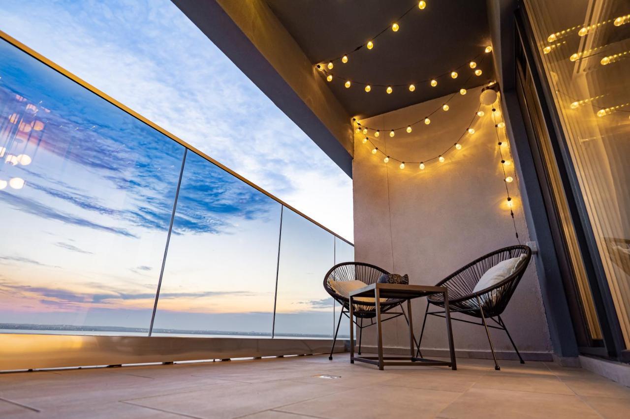 Golden Mirage Sunset Apartment Mamaia Esterno foto