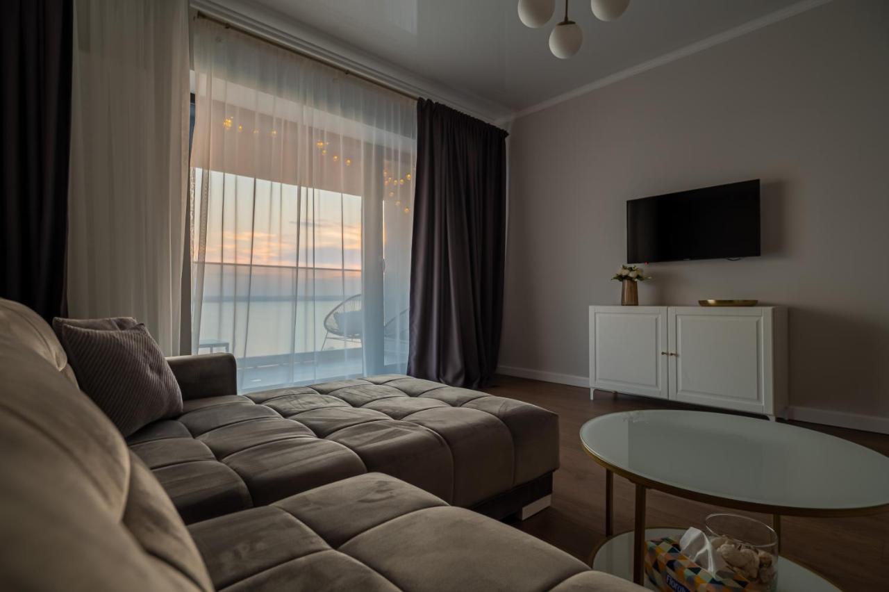 Golden Mirage Sunset Apartment Mamaia Esterno foto