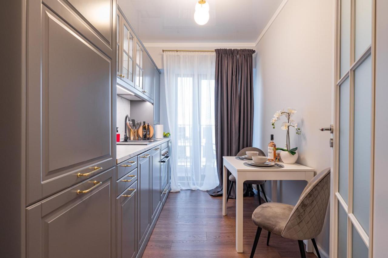 Golden Mirage Sunset Apartment Mamaia Esterno foto