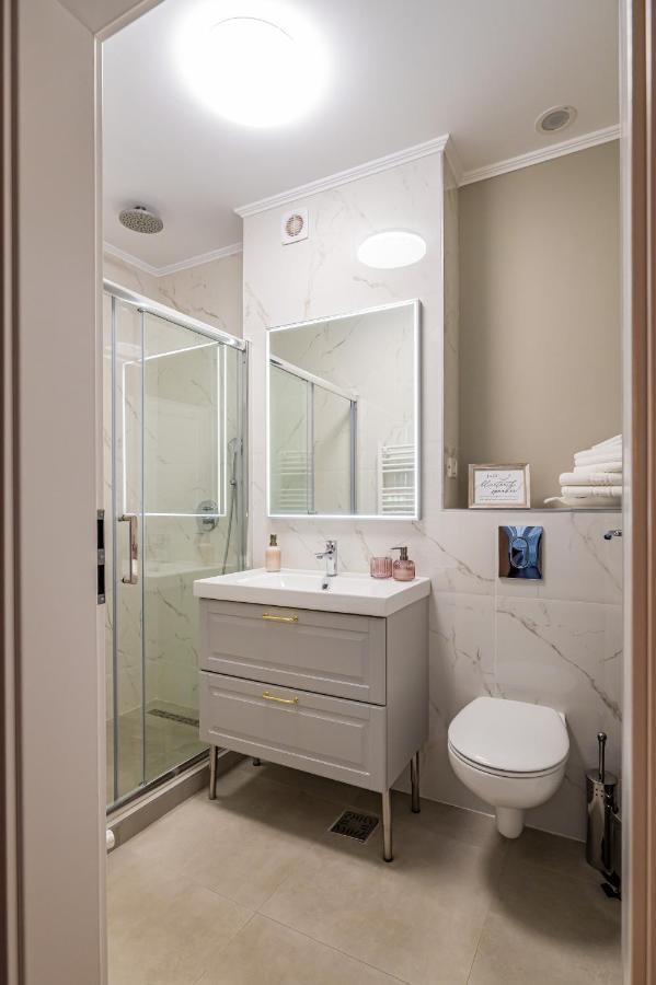 Golden Mirage Sunset Apartment Mamaia Esterno foto