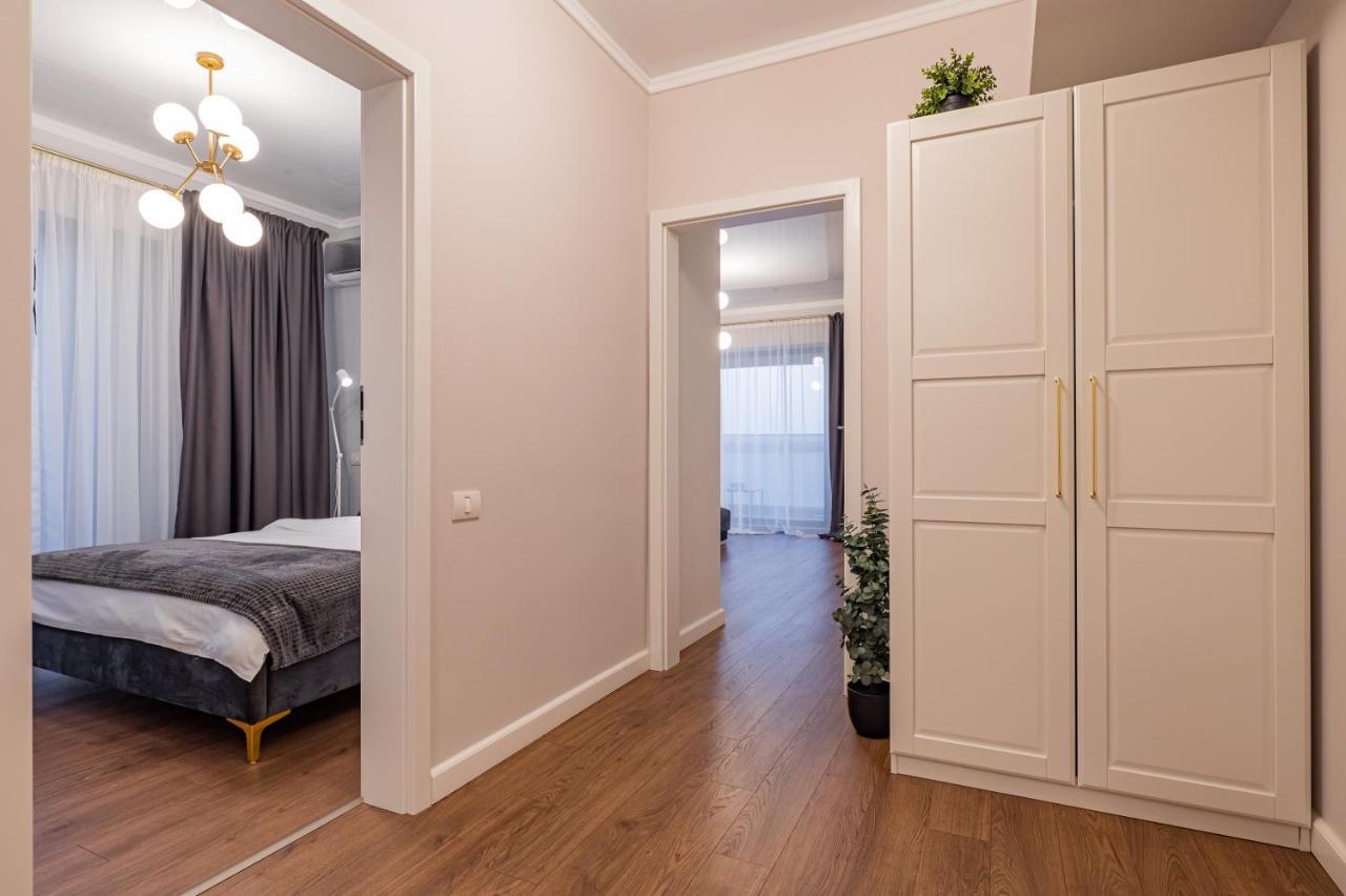 Golden Mirage Sunset Apartment Mamaia Esterno foto